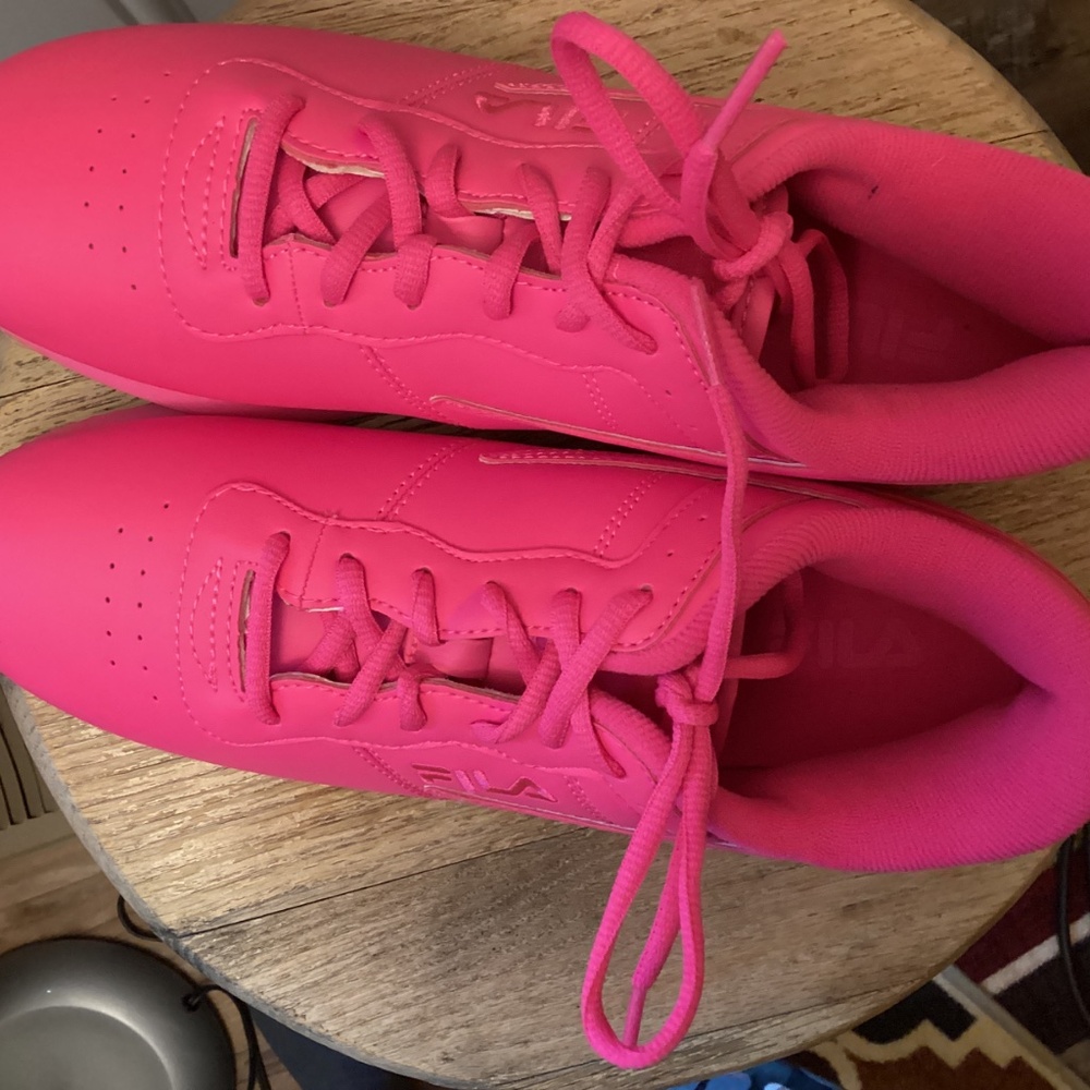 Women’s  Pink FILA IL shoes Size 10 - Picture 6 of 13